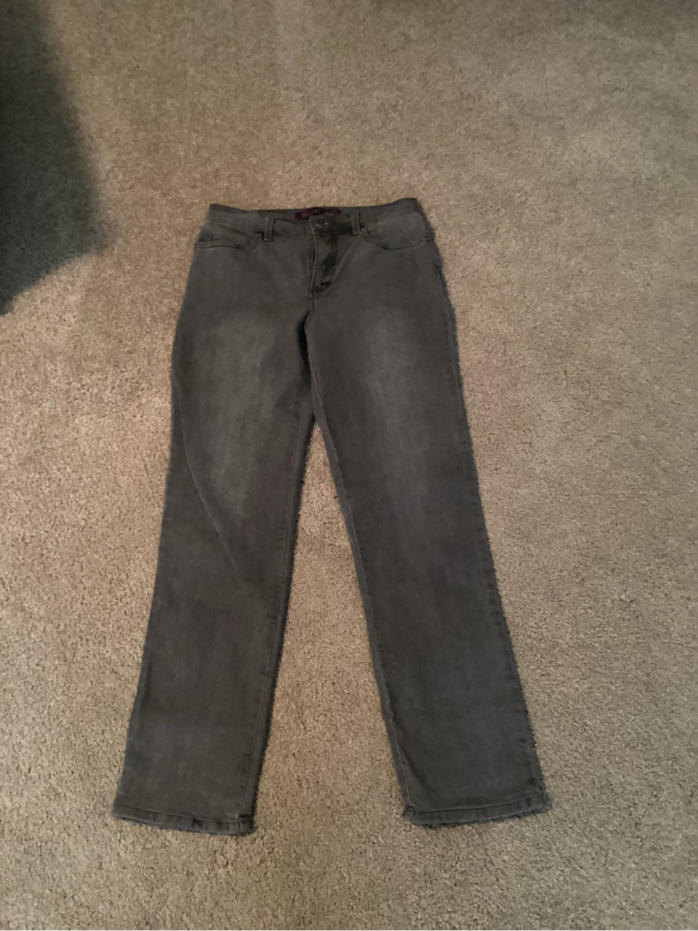 Gloria Vanderbilt Straight-Leg Jeans in Charcoal Gray